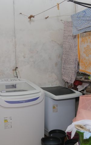 Casa à venda com 500m², 4 quartos e 6 vagas Casa à venda com 500m², 4 quartos e 6 vagasÁrea de Serviço