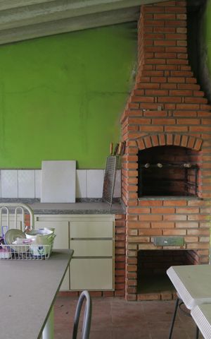 Casa à venda com 500m², 4 quartos e 6 vagas Casa à venda com 500m², 4 quartos e 6 vagasÁrea comum - Churrasqueira