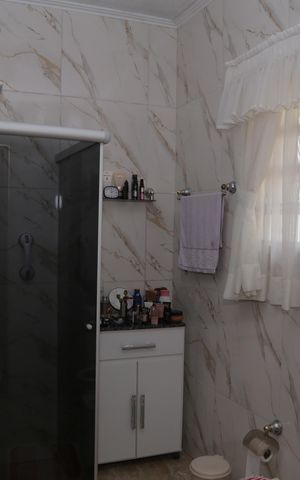 Casa à venda com 500m², 4 quartos e 6 vagas Casa à venda com 500m², 4 quartos e 6 vagasSuite quarto 4