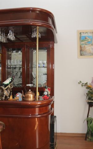 Casa à venda com 500m², 4 quartos e 6 vagas Casa à venda com 500m², 4 quartos e 6 vagasSala