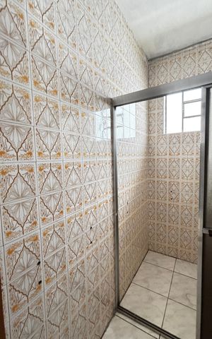 Casa para alugar com 125m², 2 quartos e 1 vaga Casa para alugar com 125m², 2 quartos e 1 vagaBanheiro