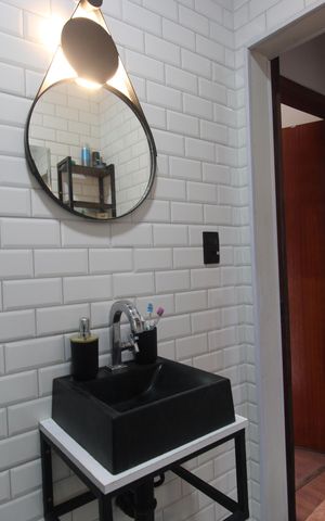 Apartamento para alugar com 60m², 2 quartos e sem vagaBanheiro