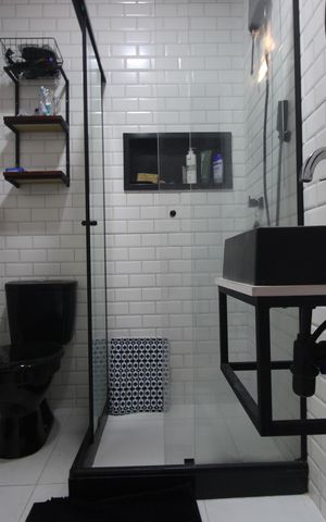 Apartamento para alugar com 60m², 2 quartos e sem vagaBanheiro