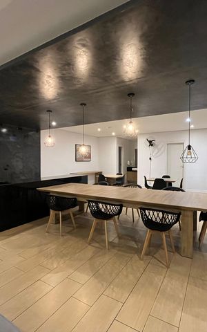 Apartamento à venda com 35m², 1 quarto e sem vaga Apartamento à venda com 35m², 1 quarto e sem vagaÁrea comum - Salão de festas