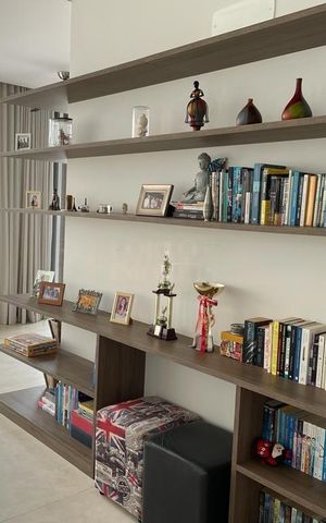 Casa de condomínio à venda com 345m², 3 quartos e 6 vagas
