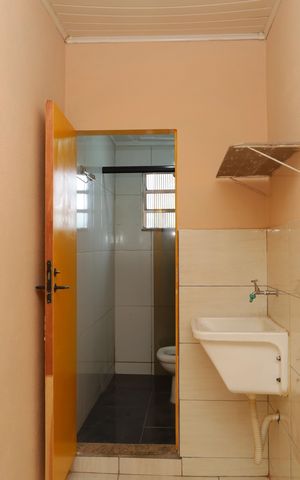 Casa para alugar com 55m², 1 quarto e sem vagaÁrea de Serviço