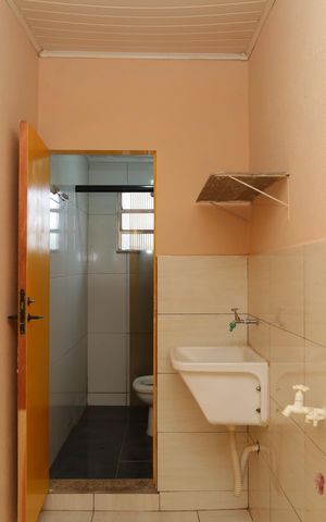 Casa para alugar com 55m², 1 quarto e sem vagaÁrea de Serviço