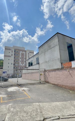 Apartamento para alugar com 49m², 2 quartos e 1 vagaPlaca instalada na fachada do imóvel 