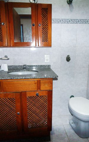 Apartamento para alugar com 70m², 2 quartos e sem vagaBanheiro
