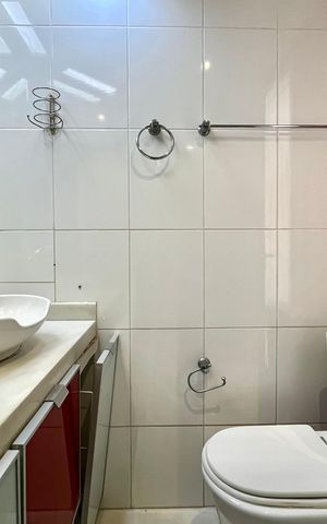 Apartamento para alugar com 72m², 3 quartos e 1 vaga Apartamento para alugar com 72m², 3 quartos e 1 vagaBanheiro Corredor