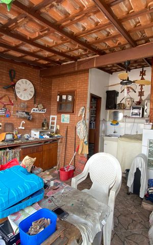 Casa à venda com 150m², 1 quarto e 1 vaga