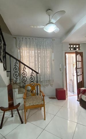 Casa à venda com 150m², 1 quarto e 1 vaga