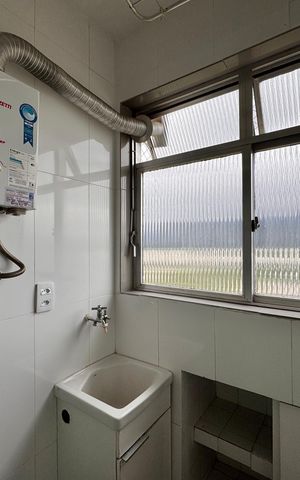 Apartamento para alugar com 50m², 2 quartos e 1 vaga Apartamento para alugar com 50m², 2 quartos e 1 vagaCozinha e Área de Serviço
