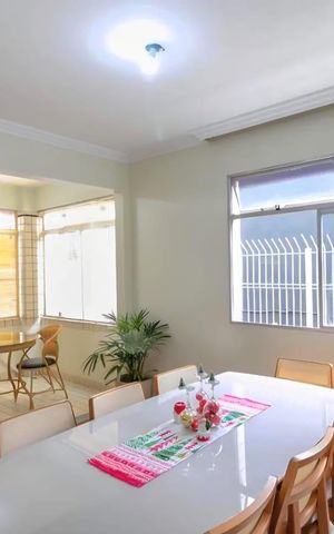 Apartamento à venda com 140m², 4 quartos e 2 vagas Apartamento à venda com 140m², 4 quartos e 2 vagasSala de Jantar e Varanda