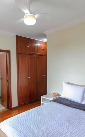Apartamento à venda com 140m², 4 quartos e 2 vagas Apartamento à venda com 140m², 4 quartos e 2 vagasSuíte