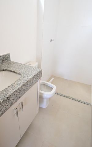 Casa de condomínio para alugar com 200m², 4 quartos e 2 vagas