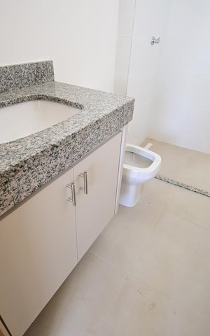 Casa de condomínio para alugar com 200m², 4 quartos e 2 vagas
