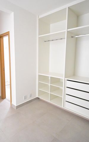 Casa de condomínio para alugar com 200m², 4 quartos e 2 vagas