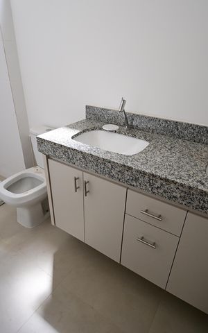 Casa de condomínio para alugar com 200m², 4 quartos e 2 vagas