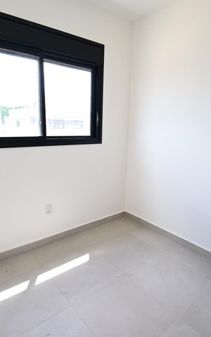 Casa de condomínio para alugar com 200m², 4 quartos e 2 vagas