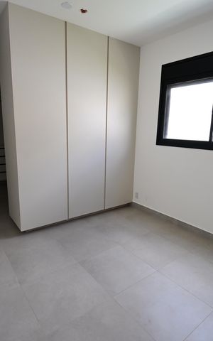Casa de condomínio para alugar com 200m², 4 quartos e 2 vagas