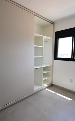 Casa de condomínio para alugar com 200m², 4 quartos e 2 vagas