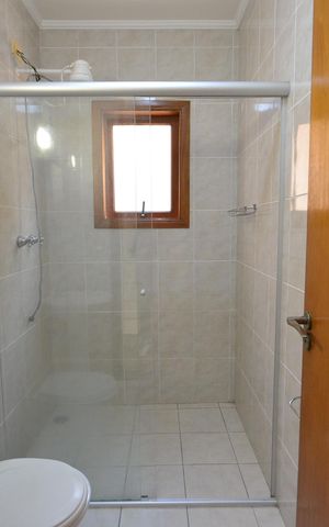 Casa para alugar com 163m², 3 quartos e 3 vagasBanheiro Social