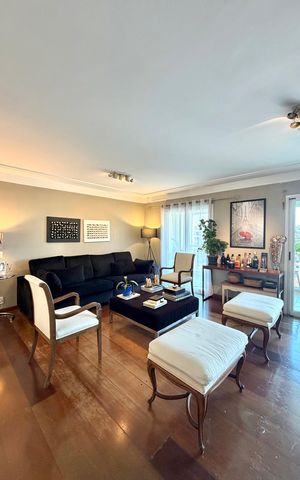Apartamento à venda com 165m², 3 quartos e 3 vagas