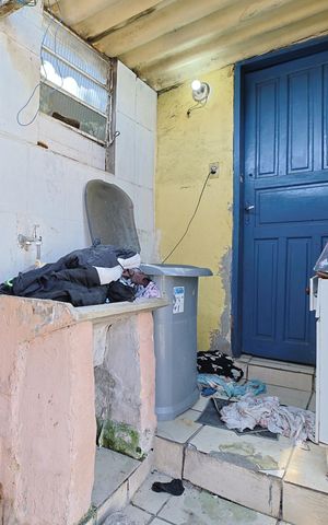 Casa para alugar com 60m², 2 quartos e 1 vagaÁrea de Serviço