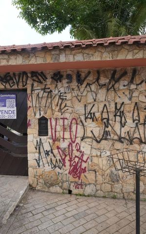 Casa para alugar com 656m², 3 quartos e 4 vagasFachada