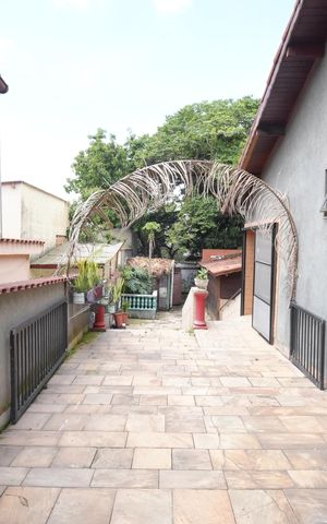 Casa para alugar com 656m², 3 quartos e 4 vagasQuintal