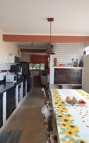 Casa para alugar com 656m², 3 quartos e 4 vagasCozinha