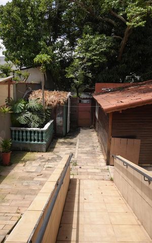 Casa para alugar com 656m², 3 quartos e 4 vagasQuintal