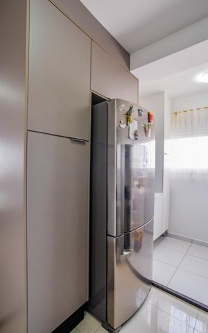 Apartamento à venda com 52m², 2 quartos e 1 vaga Apartamento à venda com 52m², 2 quartos e 1 vagaCozinha e Área de Serviço