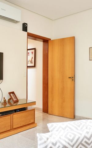 Casa à venda com 330m², 5 quartos e 4 vagas Casa à venda com 330m², 5 quartos e 4 vagasSuíte 1