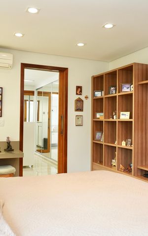 Casa à venda com 330m², 5 quartos e 4 vagas Casa à venda com 330m², 5 quartos e 4 vagasSuíte 3
