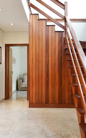 Casa à venda com 330m², 5 quartos e 4 vagas Casa à venda com 330m², 5 quartos e 4 vagasSala 2