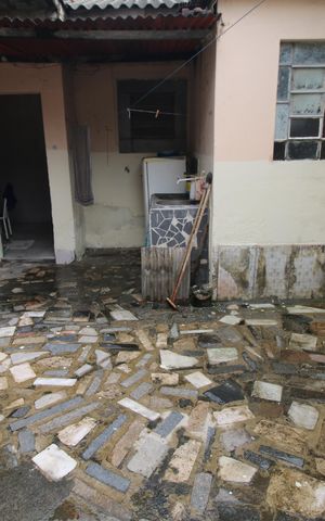 Casa para alugar com 60m², 2 quartos e 1 vagaÁrea de Serviço e Quintal
