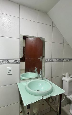 Casa à venda com 80m², 2 quartos e 1 vaga