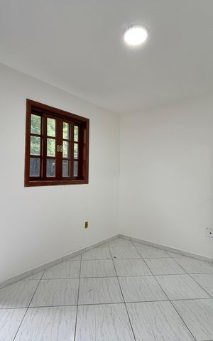 Casa à venda com 80m², 2 quartos e 1 vaga