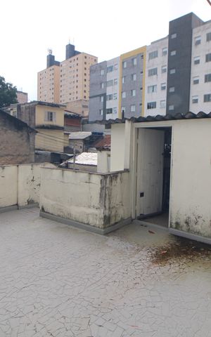 Casa para alugar com 170m², 2 quartos e 1 vagaQuintal