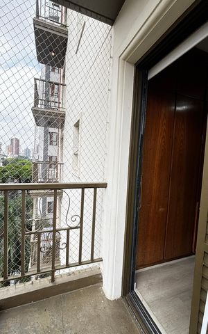 Apartamento à venda com 160m², 3 quartos e 2 vagas Apartamento à venda com 160m², 3 quartos e 2 vagasQuarto 2 Varanda