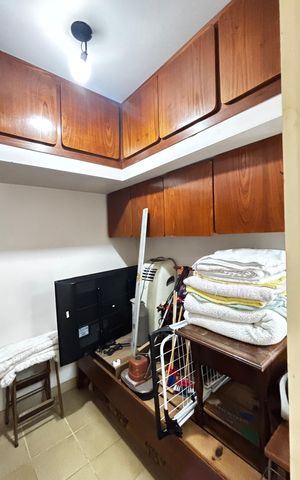 Apartamento à venda com 160m², 3 quartos e 2 vagas Apartamento à venda com 160m², 3 quartos e 2 vagasArea de Serviço - Despensa