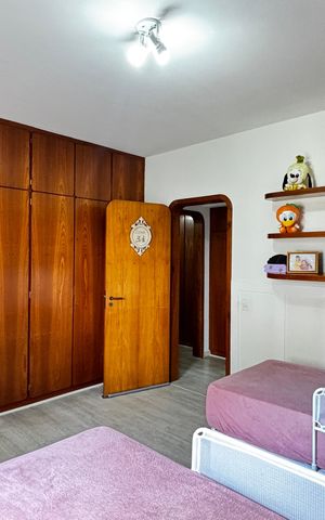 Apartamento à venda com 160m², 3 quartos e 2 vagas Apartamento à venda com 160m², 3 quartos e 2 vagasQuarto 1