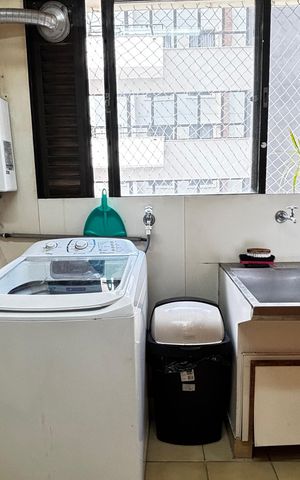 Apartamento à venda com 160m², 3 quartos e 2 vagas Apartamento à venda com 160m², 3 quartos e 2 vagasArea de Serviço