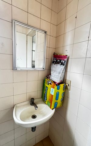 Apartamento à venda com 160m², 3 quartos e 2 vagas Apartamento à venda com 160m², 3 quartos e 2 vagasArea de Serviço - Banheiro