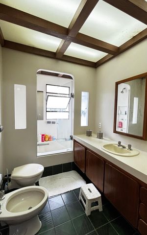 Apartamento à venda com 160m², 3 quartos e 2 vagas Apartamento à venda com 160m², 3 quartos e 2 vagasBanheiro