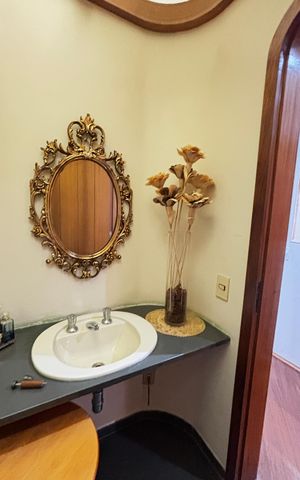 Apartamento à venda com 160m², 3 quartos e 2 vagas Apartamento à venda com 160m², 3 quartos e 2 vagasLavabo
