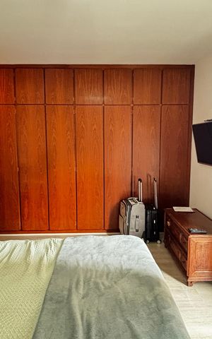 Apartamento à venda com 160m², 3 quartos e 2 vagas Apartamento à venda com 160m², 3 quartos e 2 vagasSuite