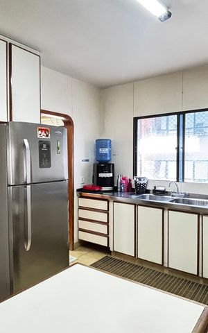 Apartamento à venda com 160m², 3 quartos e 2 vagas Apartamento à venda com 160m², 3 quartos e 2 vagasCozinha